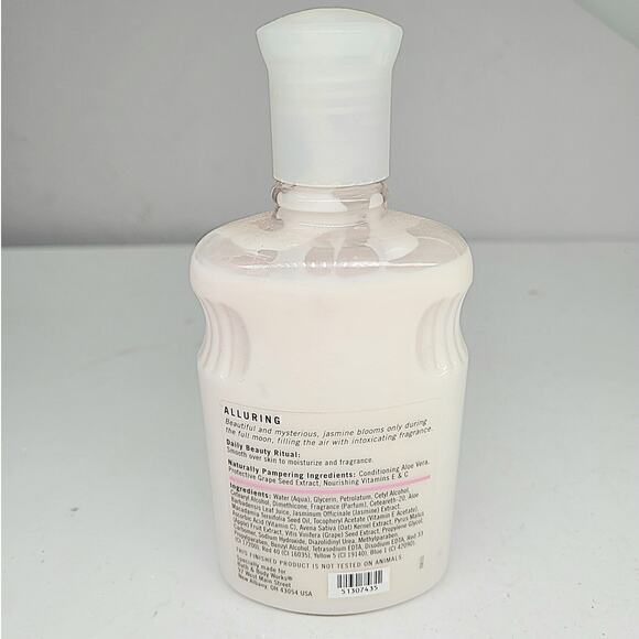 Bath and Body Works Pleasures Night-Blooming Jasmine Body Lotion - Picture 4 of 9